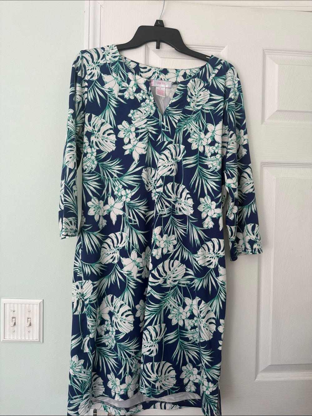 Stitch Fix Collection Navy Floral V-Neck Dress